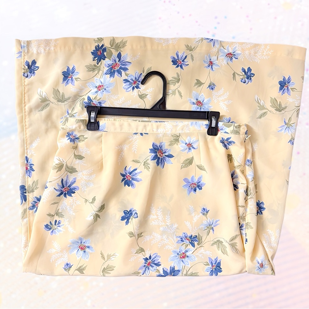 Vintage Floral Pastel Yellow Low Rise Skirt Satin Trim